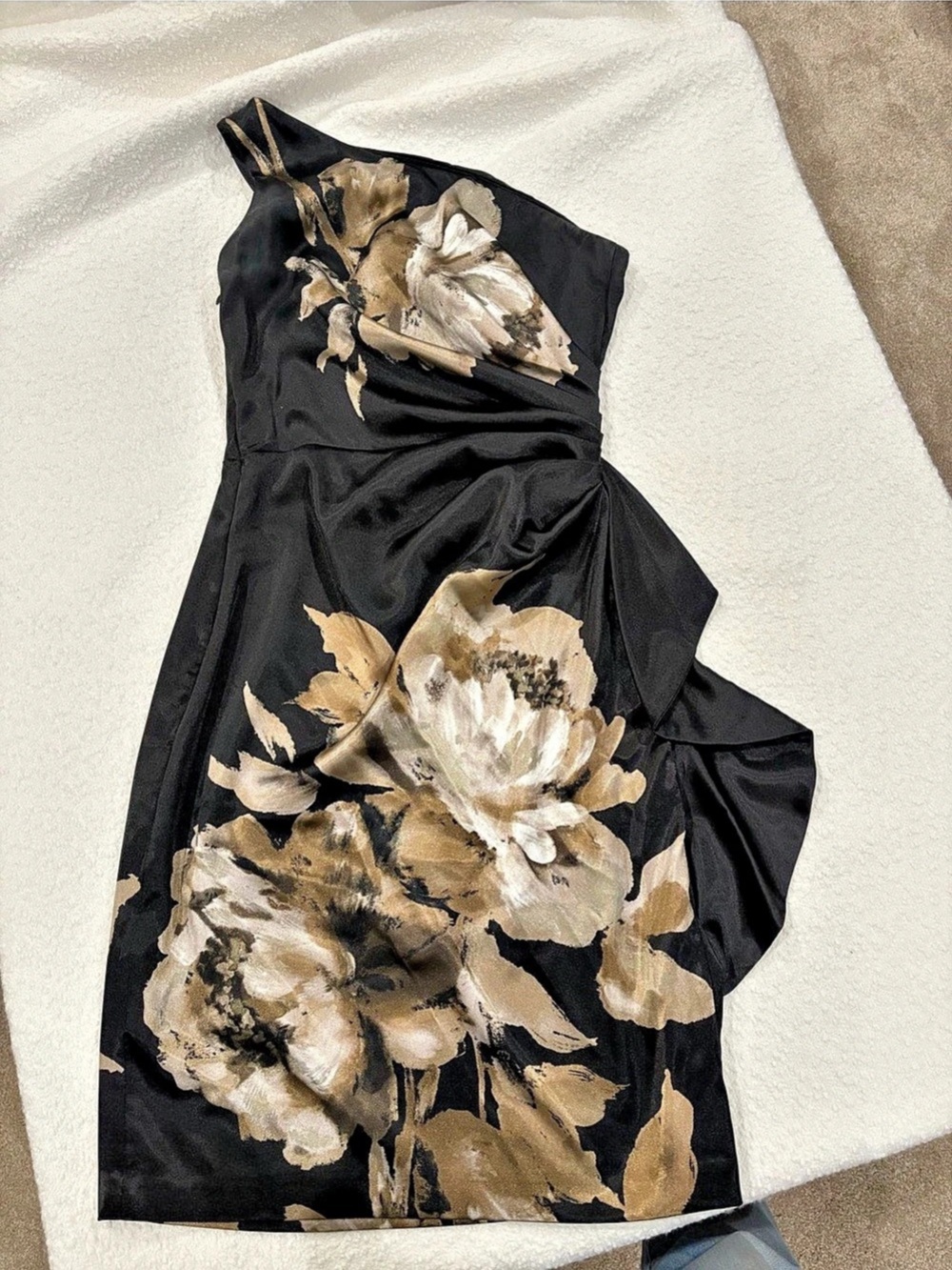 Maggie London by Melanie Lynne-Floral satiny one shoulder dress